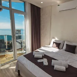 https://apartments-pirosmani-18d.batumihotels.net